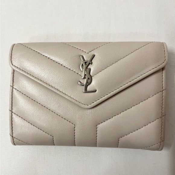 YSL Yves Saint Laurent Loulou Lou Lou Flap
Wallet Card Case - Picture 2 of 8